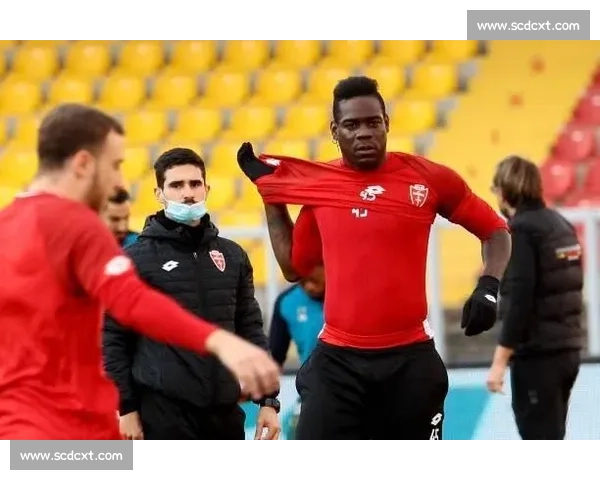 勒老四 28 次第四追平传奇 蒙扎赛道续写稳定篇章 勒老四 28 次第四追平传奇 蒙扎赛道续写稳定篇章